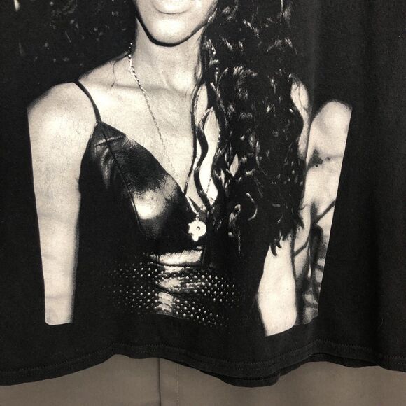 Aaliyah Black T-shirt Men's Size Small Memorial Queen - Picture 5 of 7